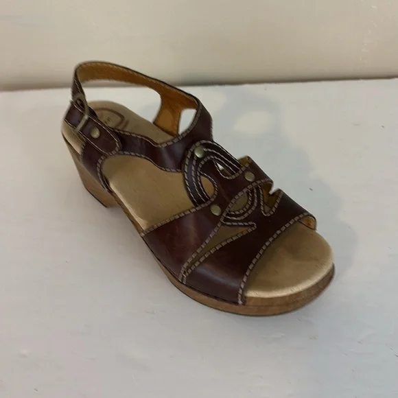 Dansko Sigrid Brown Leather Wedge Sandals Back Strap Size 36 - Picture 15 of 16